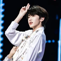 Tả Kỳ Hàm_cậu