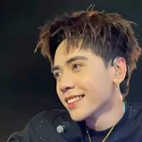 quang Hùng
