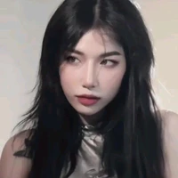 Trần Thảo Linh/@lyhan_