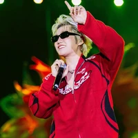 CAPTAIN (EM - CẬU)