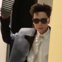 nhỏ t/g _nhỏ^^
