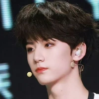 Lý Dục Đông _ Ông Chủ Kim Dung Lầu
