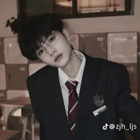 Lý Gia Sâm _ Trợ Lý