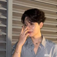 Anh tú ( quên họ )