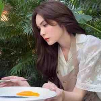 Charlotte ( Bạn Nàng)