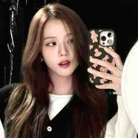 Kim Jisoo (y)