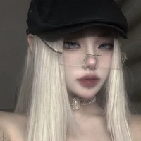 ngọc(hầu riêng của em)