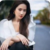 Ngọc Quyên ( Bạn thân nu9)