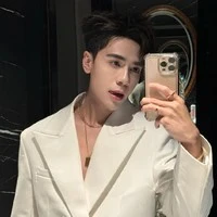 Lê Quang Hùng (phone)