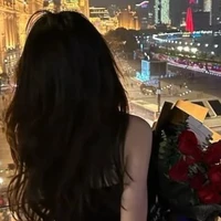 Hồng Lưu Ly ( mẹ Anh )