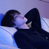 Hàn Nhất Tư