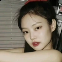Kim Jennie (Em) 