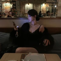 Tô Dạ Cẩn - cô