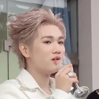 Hoàng Đức Duy ( Captain Boy )