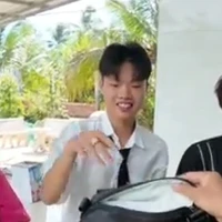 Tài