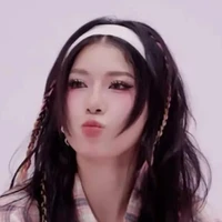 Trần Thảo Linh (cô)