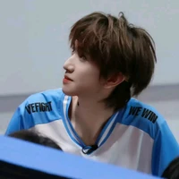 Đồng Vũ Khôn_cậu