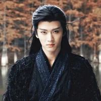 Ly Luân 