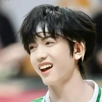 trương quết nguên : hắn