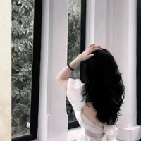 Lê Thị Kim Anh (mẹ hắn)