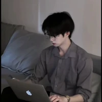 Nguyễn Hoàng Nam (cha hắn)