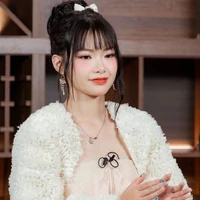 Nguyễn Lê Ngọc Ánh Sáng _ Ánh Sáng Aza