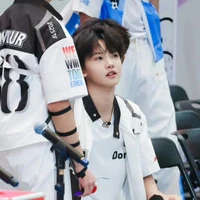 Trương Dich Nhiên [ R ]