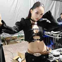 Nguyễn Khoa Tóc Tiên