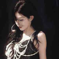 Vương Dịch_Nàng