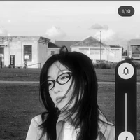 Trần Linh Chi( cô)