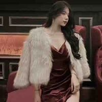 Trần Ngọc Hoa ( Cô Giáo )