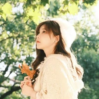 Vương Hiểu Giai - Nàng