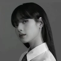 Lalisa Manobal ( cô )