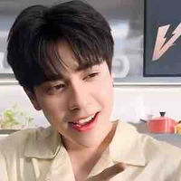 Quang hùng ( phone)