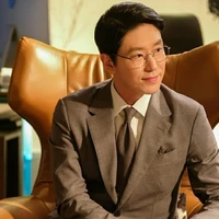 Khương Vĩnh Hàn - bố nữ9