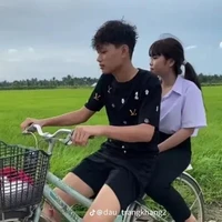 nhỏ Tgia