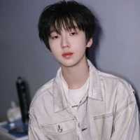 Nhiếp Vĩ Thần