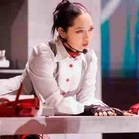 bảo anh ( B )