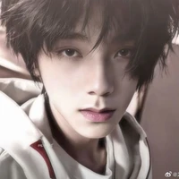 Vương Lỗ Kiệt_Hắn