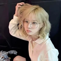 Kim Minjeong(em)