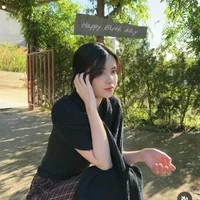 huyền trang chị six