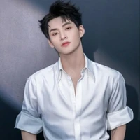Hùng Huỳnh