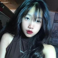 Quỳnh Anh( em gái rhy)