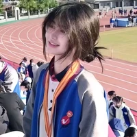 Trần Hạ Vi [Lớp Trưởng]