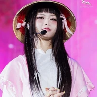 Nguyễn Lê Ngọc Ánh Sáng ( Ánh Sáng Aza)