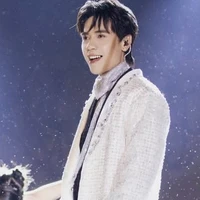 Quang Hùng[nguyên chủ]