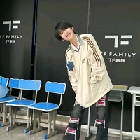 Tả Kỳ Hàm-Cậu