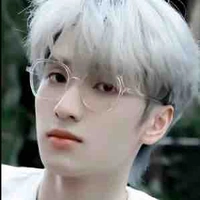 Nghiêm Hạo Tường ( papa hắn )