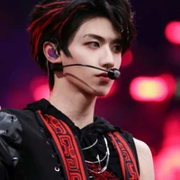 Chu Chí Hâm - hắn