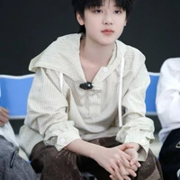 Dương Hàm Bác-B